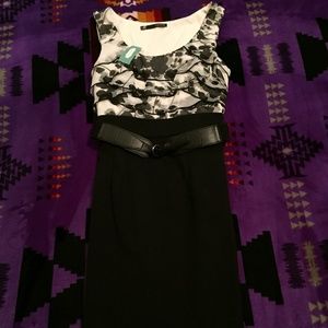 Slimming black & white dress